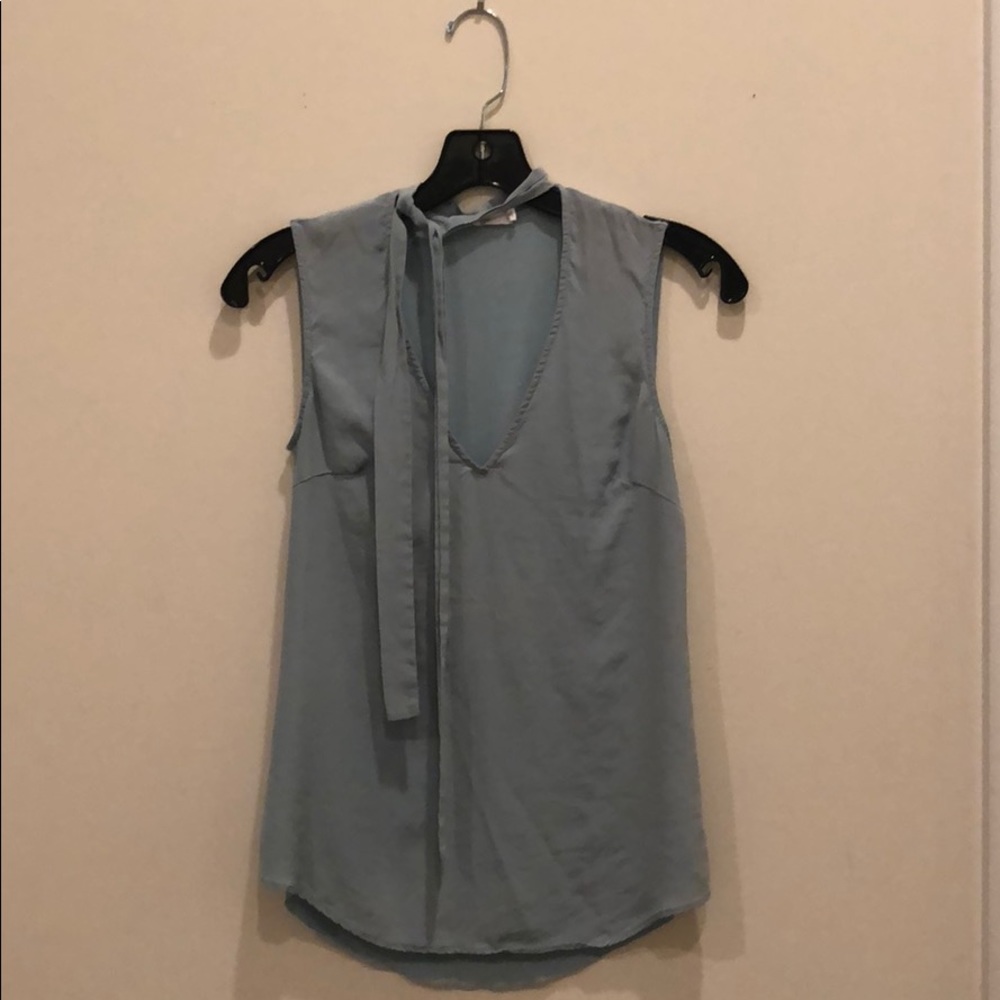 Bailey 44 Top